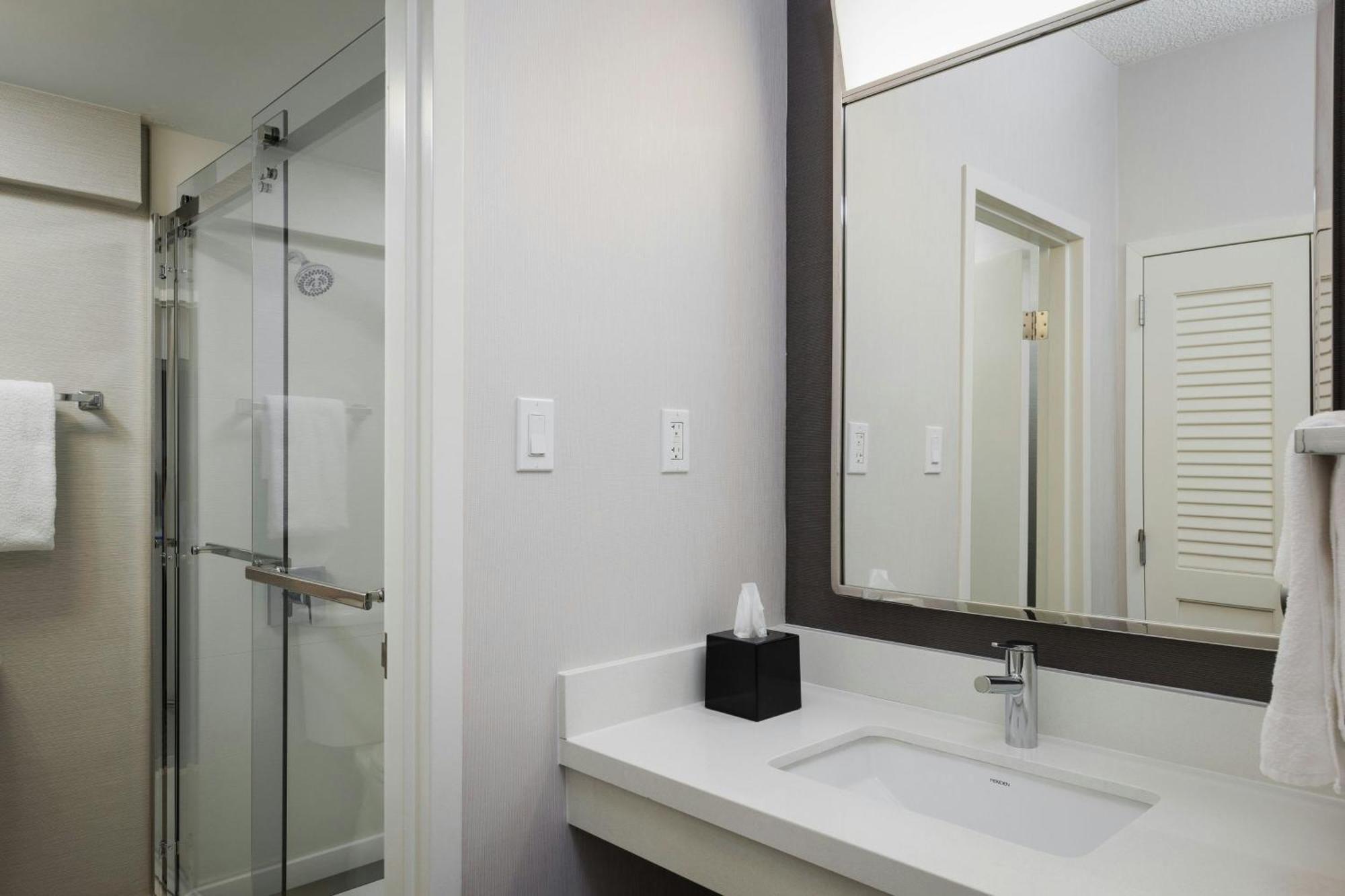 Courtyard By Marriott Denver Central Park Eksteriør billede