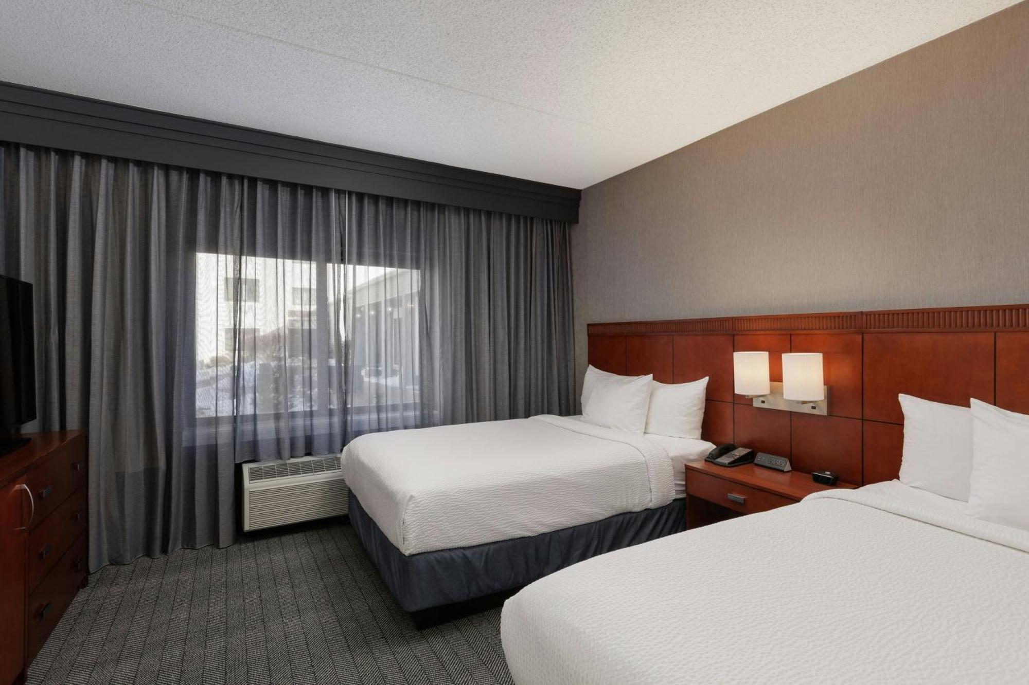 Courtyard By Marriott Denver Central Park Eksteriør billede