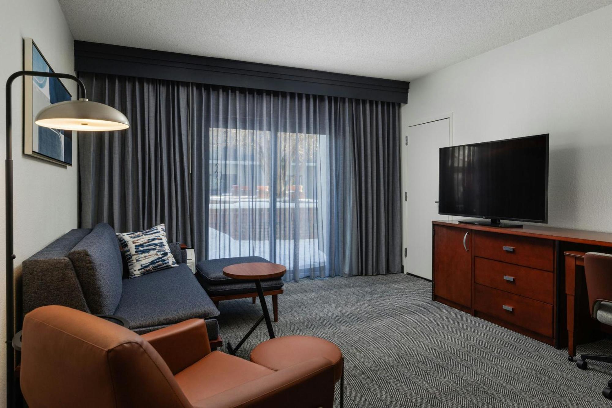 Courtyard By Marriott Denver Central Park Eksteriør billede