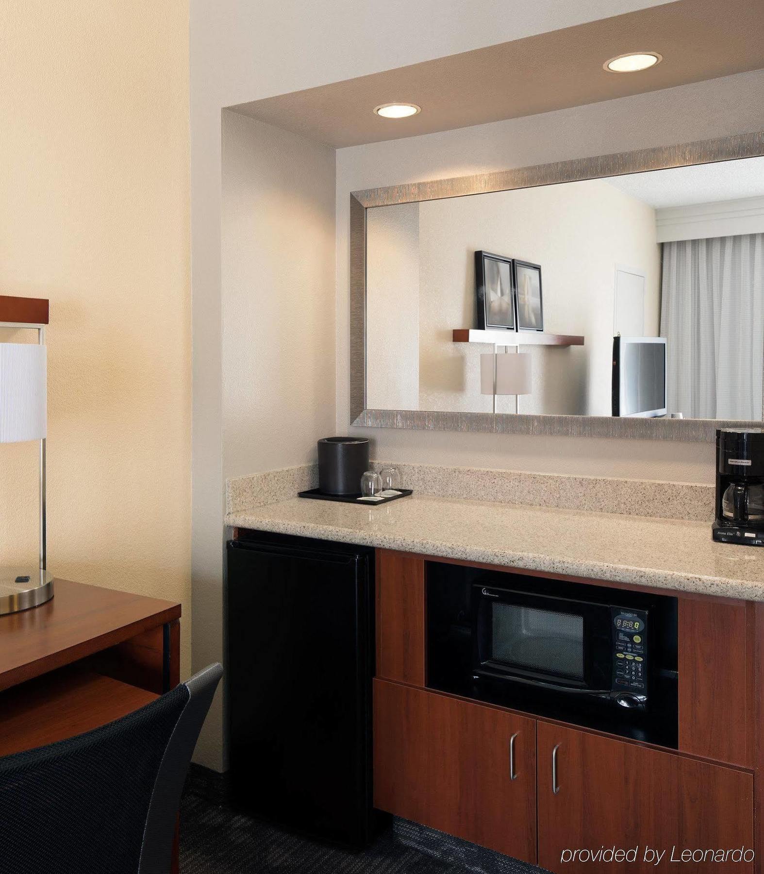 Courtyard By Marriott Denver Central Park Eksteriør billede